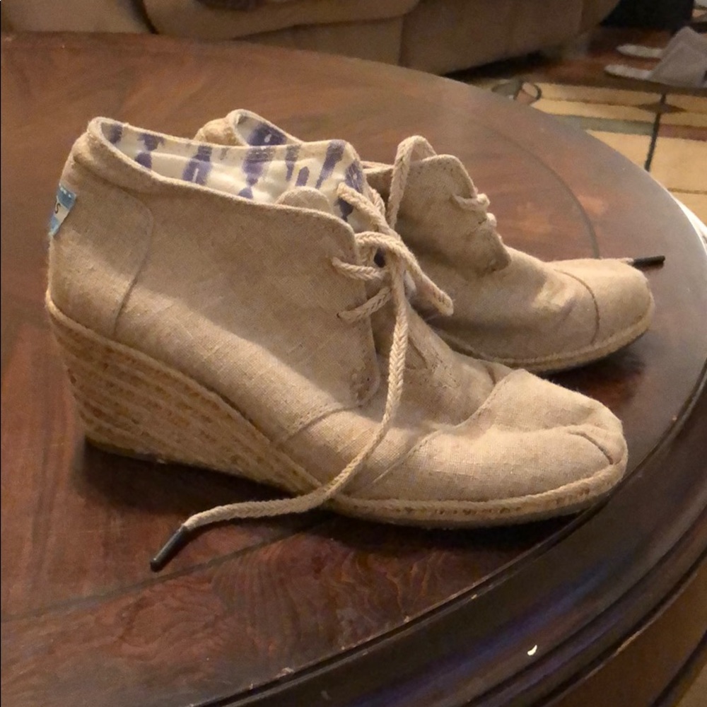 Women’s toms